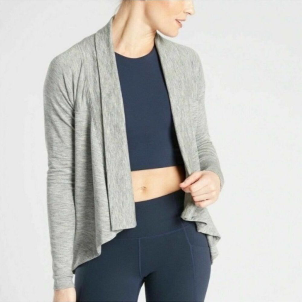 Athleta Nirvana Wear Two Ways Wrap